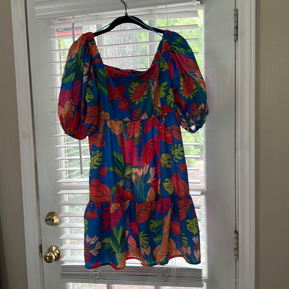 Worn once for a tropical wedding